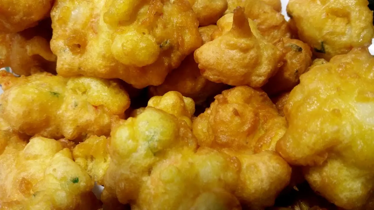 Receta de Buñuelos de Gambas con Cerveza para deleitar a tus invitados